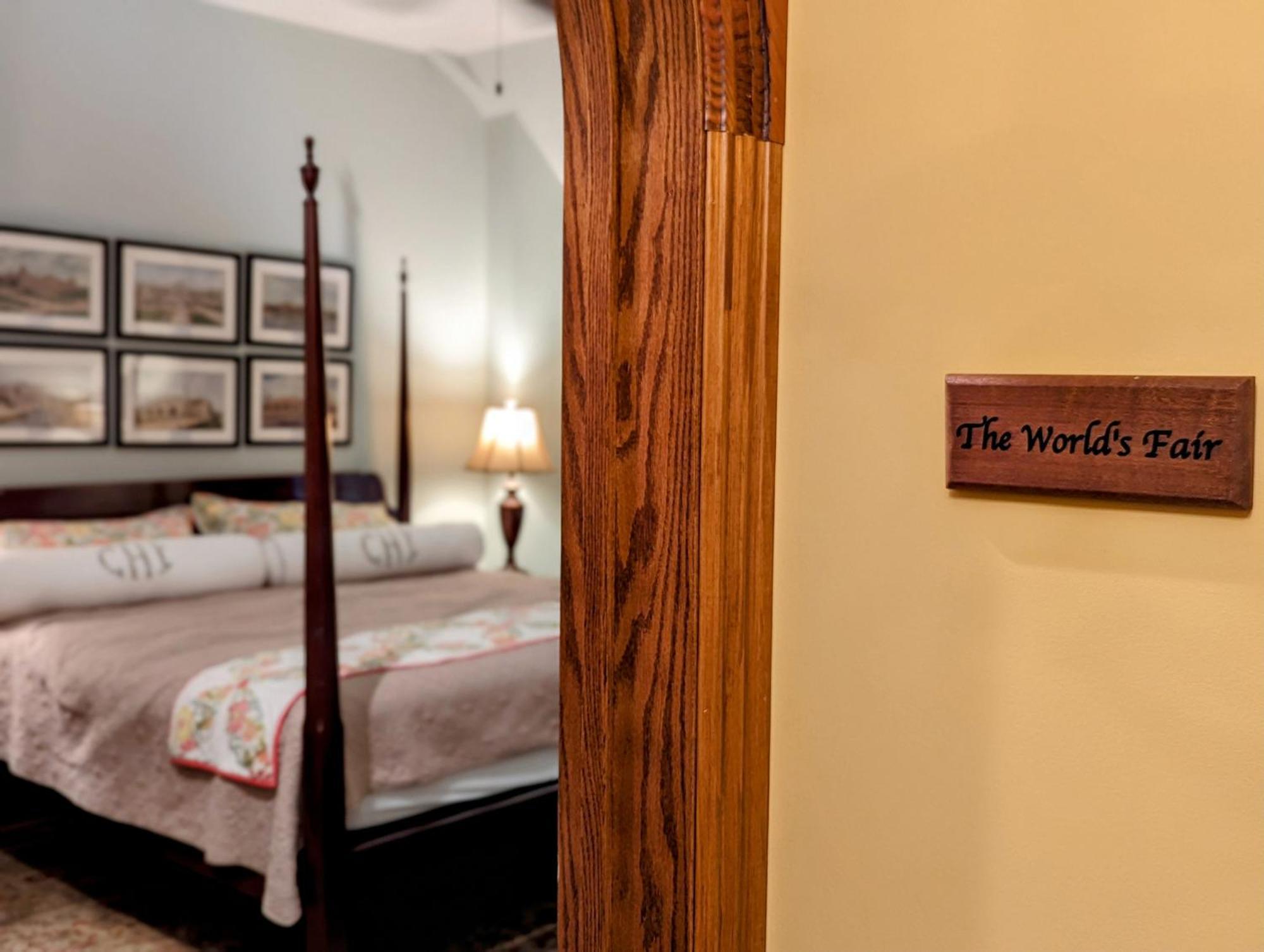 Gothic Heights Inn Clifton Heights ภายนอก รูปภาพ